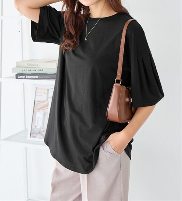 Viola e Viola（ヴィオラ エ ヴィオラ）の「袖タックチュニックTシャツ（チュニック）」｜詳細画像