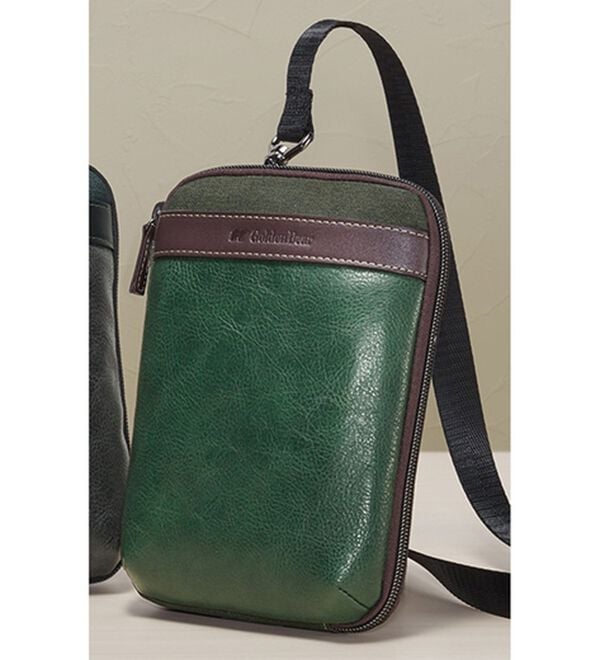 「＜ゴールデンベア＞ショルダーウォレット（メンズショルダーバッグ）」｜グリーン