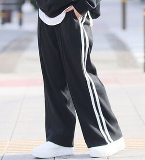 A HAPPY MARILYN（アハッピーマリリン）の「【Ｌ～６Ｌ／選べるデザイン】ラインで着やせる！楽ちん美脚ラインパンツ（フルレングスパンツ）」｜ブラック&times;オフ