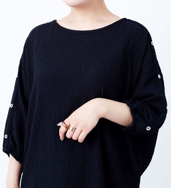 BELLUNA（ベルーナ）の「楊柳素材肩ボタンプルオーバー（カットソー）」｜詳細画像