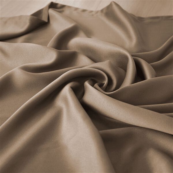 iellio（イエリオ）の「お買得カーテンセット＜３級遮光・４枚組・洗える・無地・既製サイズ＞（ドレープカーテン）」｜詳細画像