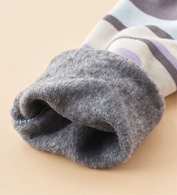 BELLUNA（ベルーナ）の「ふわふわ裏ファーハイネックプルオーバー（カットソー）」｜詳細画像