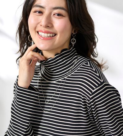 BELLUNA（ベルーナ）の「なめらか素材ハイネックボーダープルオーバー（カットソー）」