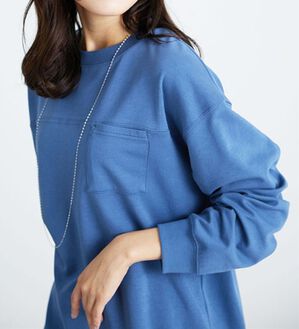 BELLUNA（ベルーナ）の「吸湿発熱ポンチ素材ポケット付プルオーバー（カットソー）」｜詳細画像