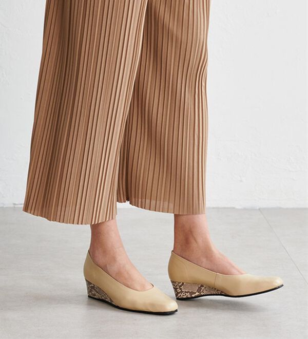 ルフラン（ルフラン）の「４Ｅ牛革お洒落ウェッジパンプス（パンプス）」｜詳細画像