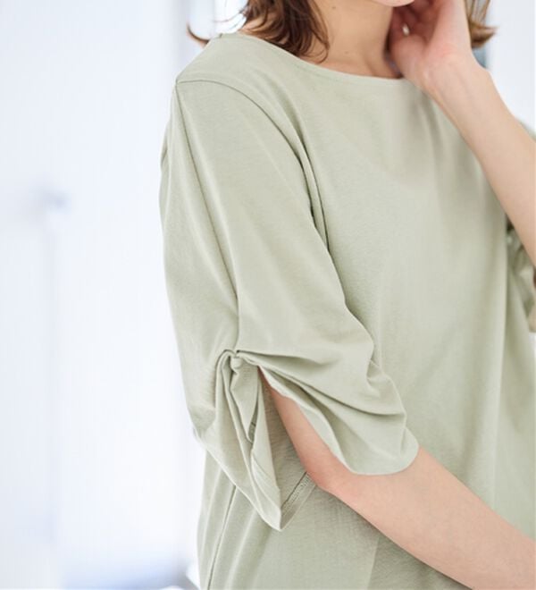 Viola e Viola（ヴィオラ エ ヴィオラ）の「綿１００％袖タックＴシャツ（Tシャツ）」｜詳細画像