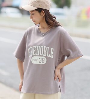 A HAPPY MARILYN（アハッピーマリリン）の「【Ｍ～８Ｌ】【接触冷感・ＵＶ対策】カレッジプリント裾ラウンドＴシャツ（Tシャツ）」｜詳細画像