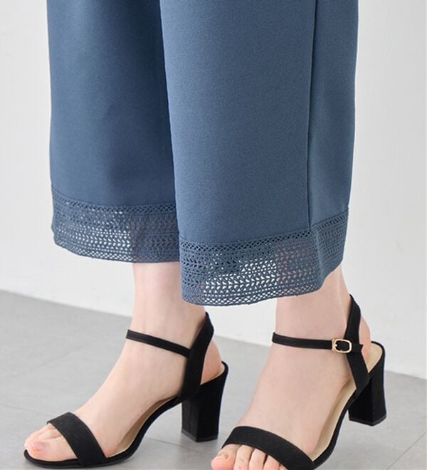 alotta（アロッタ）の「【４つの機能付】ひんやり裾レース楽ちんストレートパンツ（ワイドパンツ・ガウチョ）」｜詳細画像