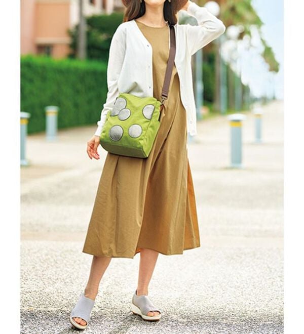 BELLUNA（ベルーナ）の「きらめきビジューのニットウェッジサンダル（サンダル・ミュール）」｜詳細画像