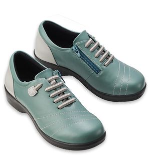 ルフラン（ルフラン）の「＜ラシーナリュクス＞４Ｅ牛革甲ゴムシューズ（スニーカー）」｜ターコイズ