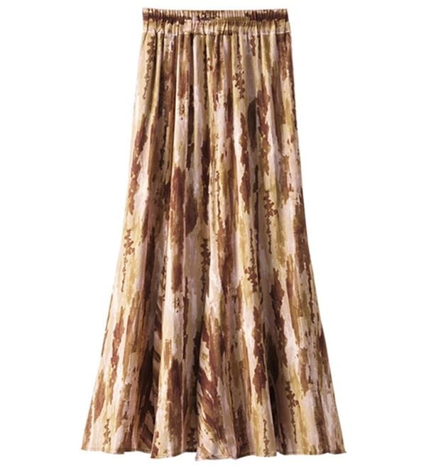 BELLUNA（ベルーナ）の「裾切替デザインフレアースカート（ひざ丈スカート）」｜ベージュ系水彩柄