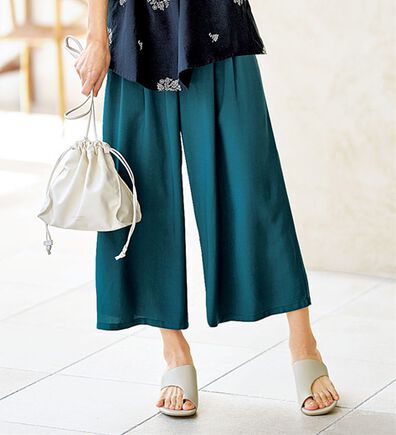 BELLUNA（ベルーナ）の「ひんやり冷感レーヨン素材カラーガウチョパンツ（ワイドパンツ・ガウチョ）」