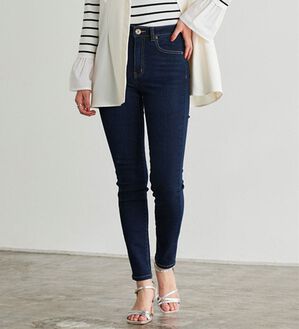 Pierrot（ピエロ）の「【ＸＳ～４Ｌ】ストレッチスキニーデニムパンツ（フルレングスパンツ）」｜ウォッシュネイビー