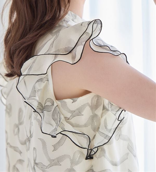 alotta（アロッタ）の「リボン柄フリル袖ブラウス（ブラウス）」｜詳細画像