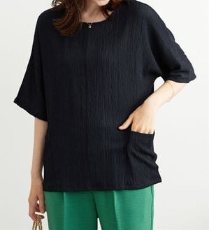 BELLUNA（ベルーナ）の「シャイニー楊柳ポケット使いプルオーバー（カットソー）」｜黒