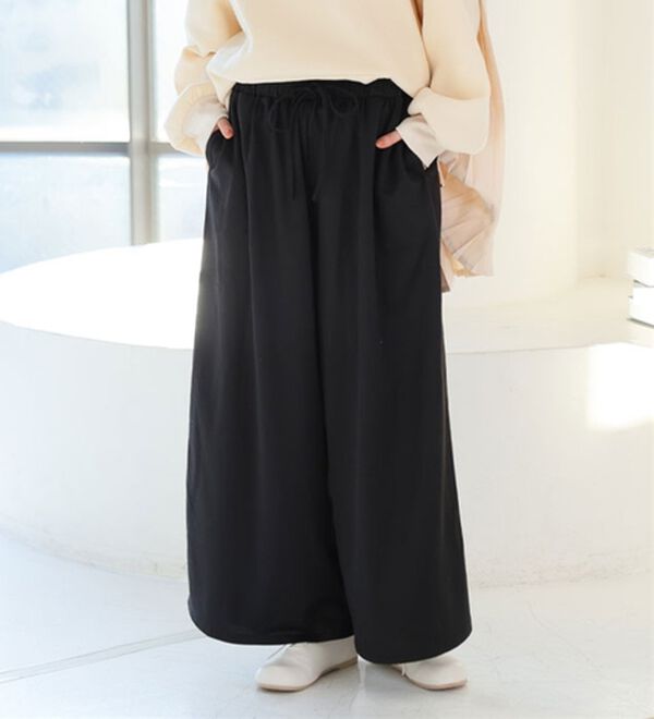 A HAPPY MARILYN（アハッピーマリリン）の「【Ｌ～８Ｌ】選べる身長別＆デザイン　ゆるっと楽ちん　ミニ裏毛　フレアスカート＆ワイドパンツ（ワイドパンツ・ガウチョ）」｜パンツ／ブラック