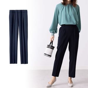 BELLUNA（ベルーナ）の「ストレッチ素材美脚見えテーパードパンツ（テーパードパンツ）」｜ネイビー