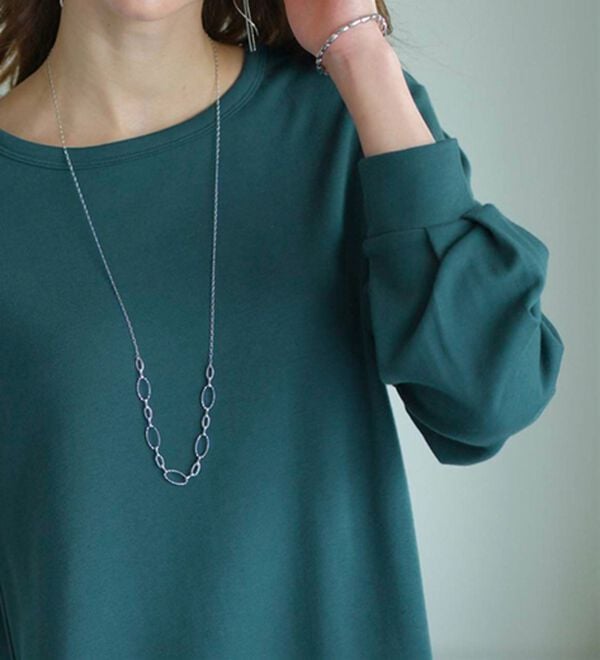 BELLUNA（ベルーナ）の「【吸湿発熱】ポンチ素材チュニックワンピース（チュニックワンピース）」｜詳細画像