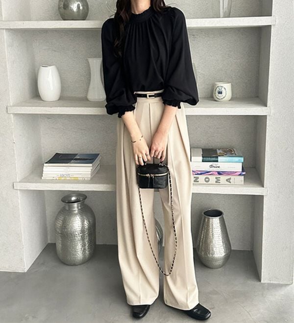 GeeRA（ジーラ）の「フリル衿バルーンスリーブブラウス（ブラウス）」｜詳細画像