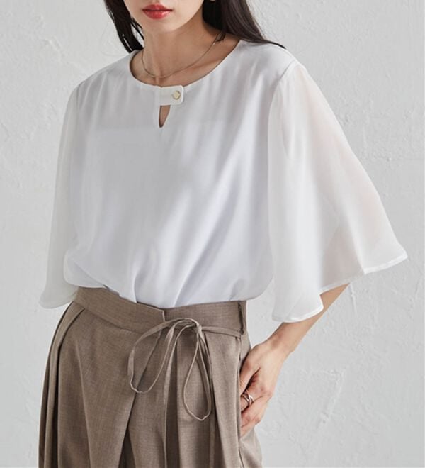 RANAN（ラナン）の「【ひんやり】フレアー袖シフォンブラウス（ブラウス）」｜詳細画像