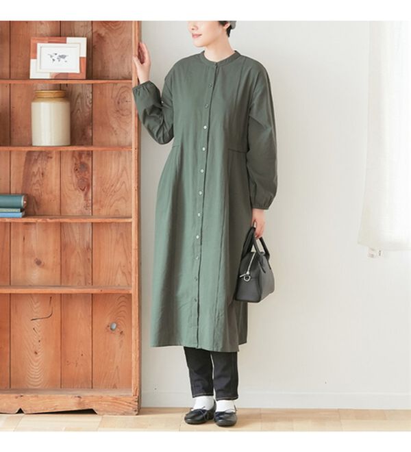 Viola e Viola（ヴィオラ エ ヴィオラ）の「綿１００％タック切替ワンピース（シャツワンピース）」｜詳細画像