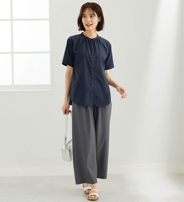 BELLUNA（ベルーナ）の「ギャザー使いバンドカラーブラウス（ブラウス）」｜詳細画像