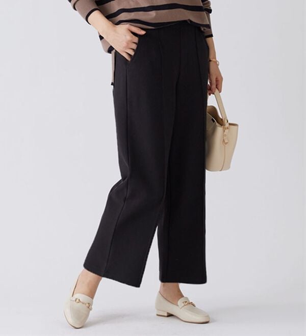 BELLUNA（ベルーナ）の「【快適Ｌａｂ．】裏起毛ジョーゼット素材ワイドパンツ（ワイドパンツ・ガウチョ）」｜黒