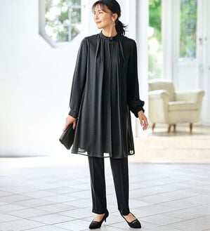 BELLUNA（ベルーナ）の「日本製素材！重ね着風チュニックセットアップ（ブラックフォーマル（喪服・礼服））」｜詳細画像