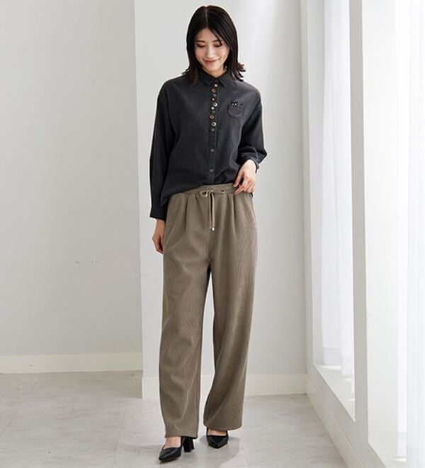 BELLUNA（ベルーナ）の「なめらか裏ベロアコーデュロイワイドパンツ（ワイドパンツ・ガウチョ）」｜詳細画像