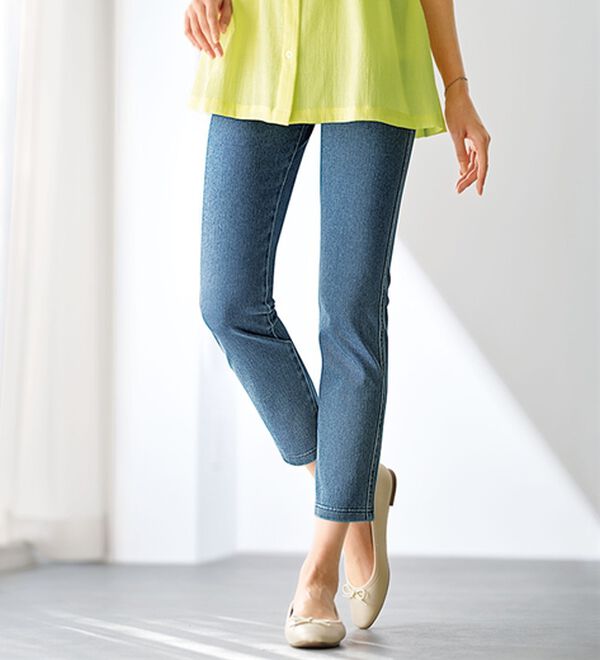 BELLUNA（ベルーナ）の「【再入荷】美ストレッチ素材アンクル丈レギンスパンツ（クロップドパンツ）」｜ケミカル