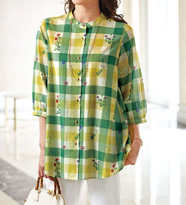 BELLUNA（ベルーナ）の「綿１００％刺しゅう風プリントチェックブラウス（ブラウス）」｜グリーン系