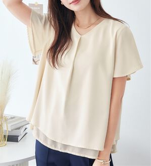 alotta（アロッタ）の「シフォンレイヤードＶネックブラウス（ブラウス）」｜オフホワイト