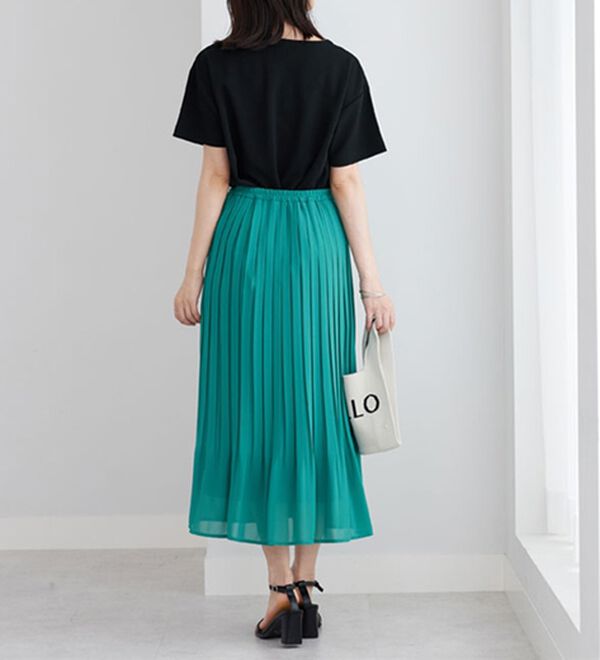 BELLUNA（ベルーナ）の「ジャカード素材ロゴプリントプルオーバー（カットソー）」｜詳細画像