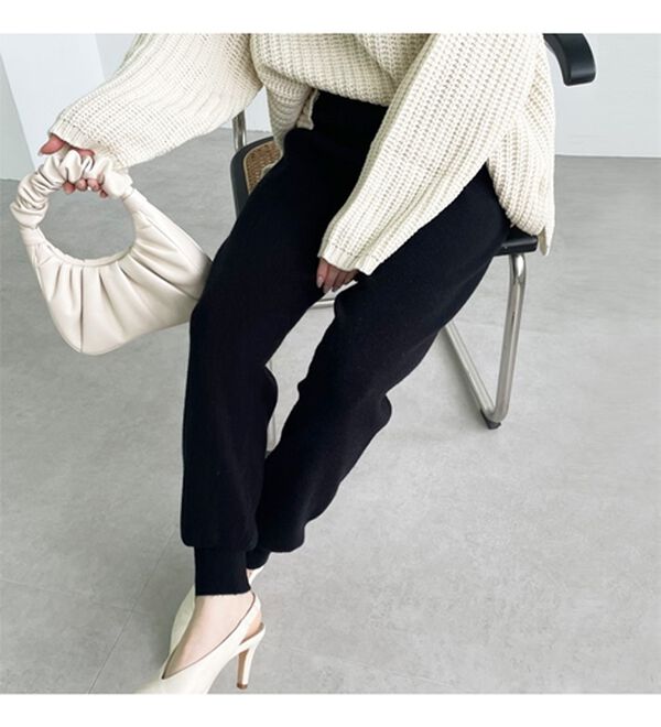 GeeRA（ジーラ）の「ニットジョガーパンツ（フルレングスパンツ）」｜詳細画像