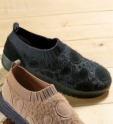 BELLUNA（ベルーナ）の「ドットデザイン軽量ニットシューズ（スリッポン）」