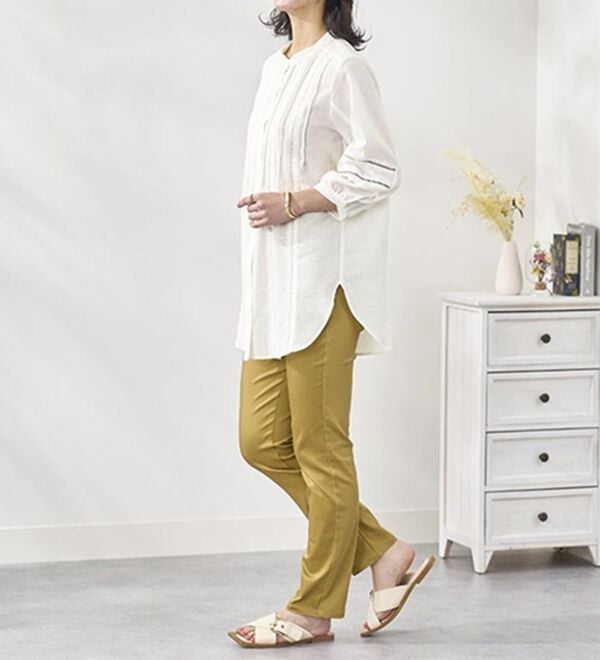 BELLUNA（ベルーナ）の「機能付リネン混ピンタック使いシャツチュニック（チュニック）」｜詳細画像