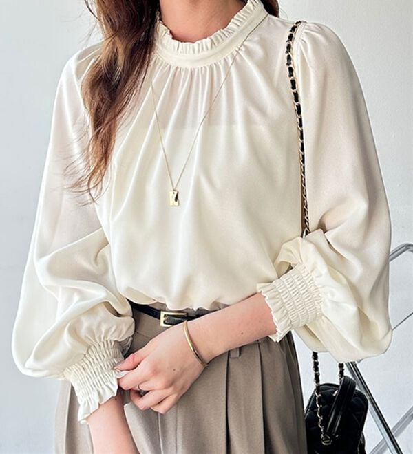 GeeRA（ジーラ）の「フリル衿バルーンスリーブブラウス（ブラウス）」｜詳細画像