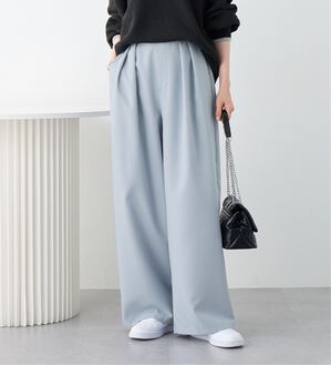 Viola e Viola（ヴィオラ エ ヴィオラ）の「【シワになりにくい】隠して美脚とろみ２タックワイドパンツ（ワイドパンツ・ガウチョ）」｜ライトブルー