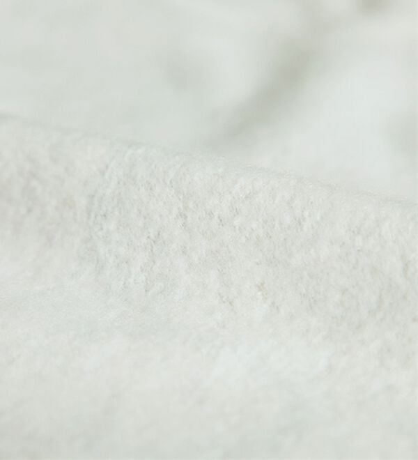 BELLUNA（ベルーナ）の「＜Ｄｉｓｎｅｙ＞【ミッキー＆ミニー】抱き着きプリント裏起毛トレーナー（カットソー）」｜詳細画像