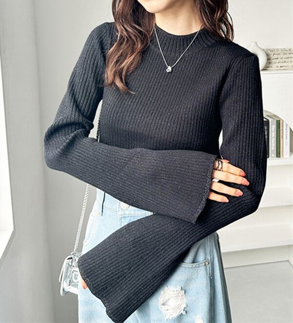 GeeRA（ジーラ）の「フレア袖ラメリブショートニットトップス（ニット・セーター）」｜詳細画像