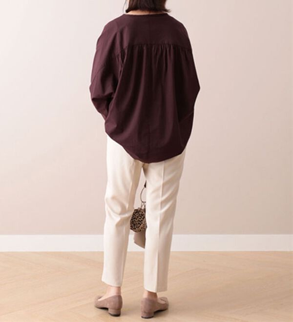 BELLUNA（ベルーナ）の「ギャザー使いドルマンデザインブラウス（ブラウス）」｜詳細画像