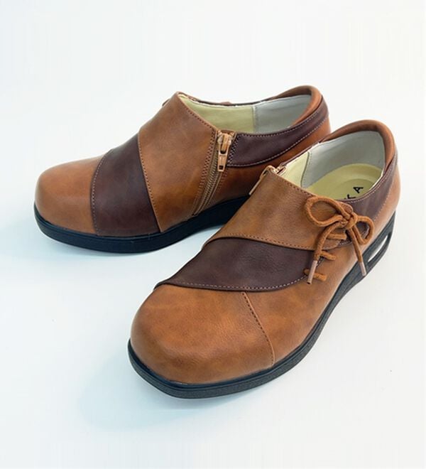 BELLUNA（ベルーナ）の「５Ｅ配色サイドリボンスリッポン（スリッポン）」｜詳細画像