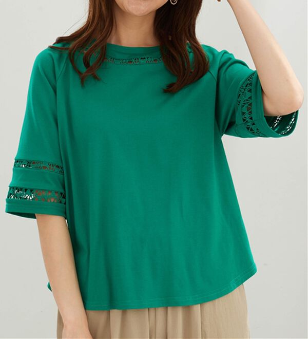 BELLUNA（ベルーナ）の「衿＆袖ハシゴレース使いプルオーバー（カットソー）」｜詳細画像