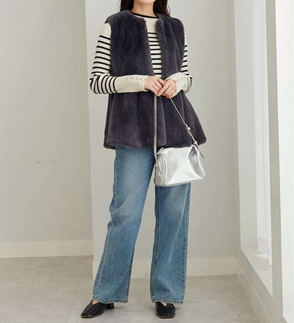 GeeRA（ジーラ）の「配色デザインくるみボタン付リブニット（ニット・セーター）」｜詳細画像