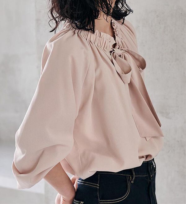 RANAN（ラナン）の「フリル衿ボウタイギャザーブラウス（ブラウス）」｜詳細画像