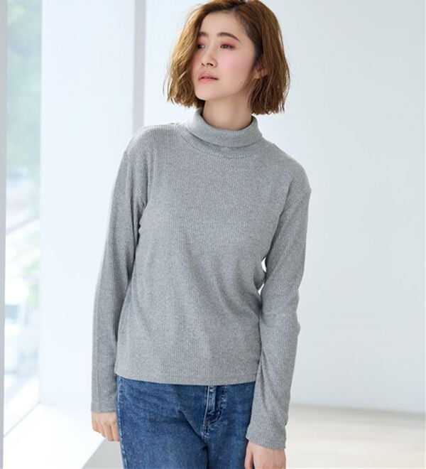 BELLUNA（ベルーナ）の「まるでニット！サラッと軽いリブハイネックプルオーバー（カットソー）」｜詳細画像