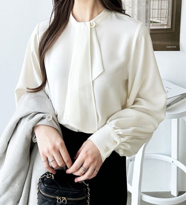 GeeRA（ジーラ）の「２ＷＡＹドレープスカーフタイブラウス（ブラウス）」｜詳細画像