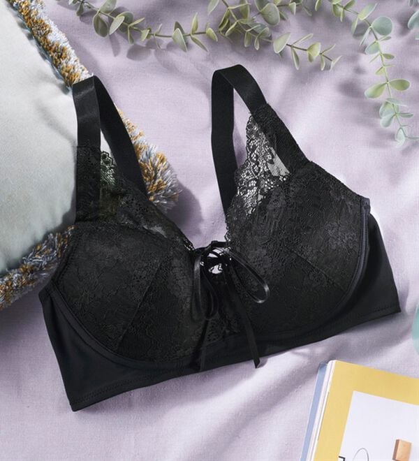 YU'NOW（ユナウ）の「谷間メイクのぷるるんナイトブラ（ブラジャー）」｜詳細画像