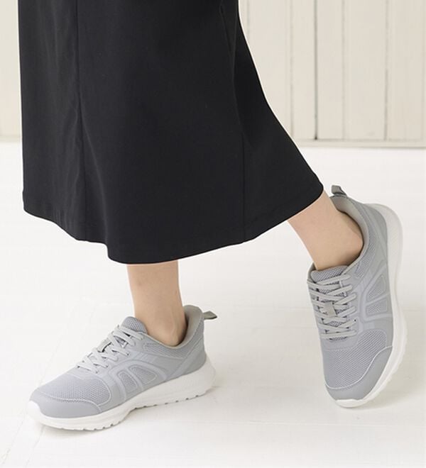 BELLUNA（ベルーナ）の「サッと履ける！防水軽量シューズ（スニーカー）」｜詳細画像