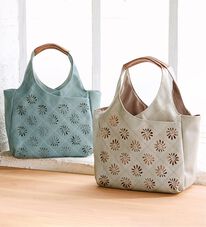 BELLUNA（ベルーナ）の「フラワーカットワーク手提げ（ハンドバッグ）」